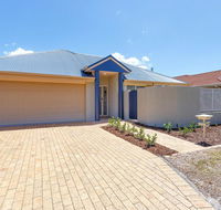 Stockmans Way 2-3 - Holiday Sunshine Coast