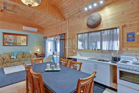 Stony Rise Cottage B&B - Sunshine Coast Tourism 3