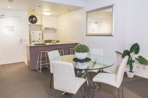 Story Bridge/River Views,  Pool, Gym, Netflix, Carpark - Sunshine Coast Tourism 1