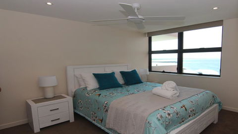 Strand Beachside 701 - Sunshine Coast Tourism 3