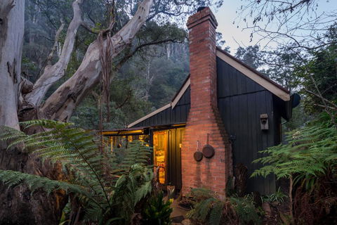 Stringer's Cottage - Sunshine Coast Tourism 0