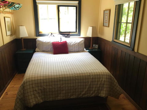 Stringer's Cottage - Sunshine Coast Tourism 1