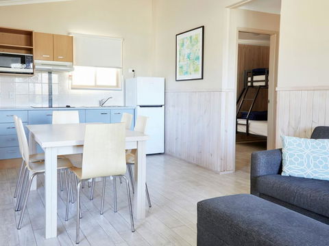 Stuarts Point Holiday Park - Sunshine Coast Tourism 3