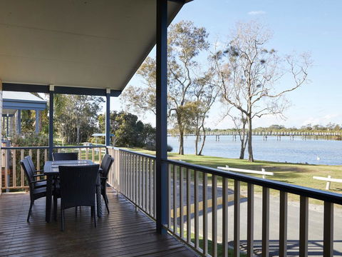 Stuarts Point Holiday Park - Sunshine Coast Tourism 2