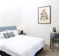 Studio 3 - Saint George Accommodation - Holiday Sunshine Coast