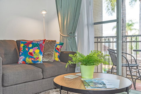 Studio 38 On The Terrace - Sunshine Coast Tourism 1