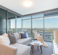 Stunning apt Nearby ANZ Stadium wt Free Parking - Sunshine Coast Tourism