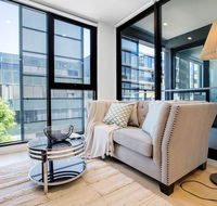 Stunning LightBright New One Bedroom APTHawthron - Holiday Sunshine Coast