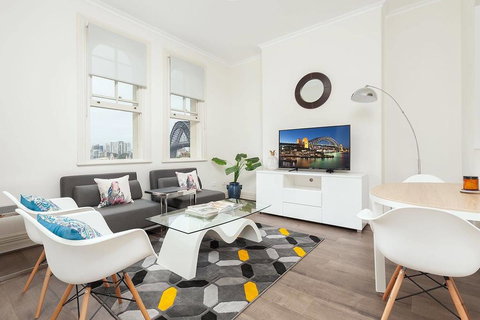 STUNNING SYDNEY HOME 8 - Sunshine Coast Tourism 3