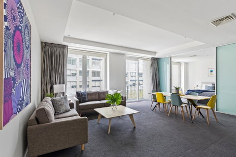 Stunning, Central Huge CBD Pad, Free WiFi, Netflix - Holiday Sunshine Coast 1