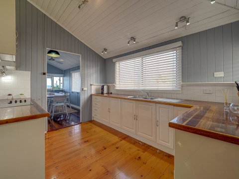 Sublime Beachfront Queenslander On The Esplanade - Sunshine Coast Tourism 1