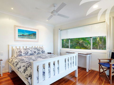 Summer Folly 1 - Sunshine Coast Tourism 2