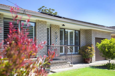 Summer Haven - Sunshine Coast Tourism 0