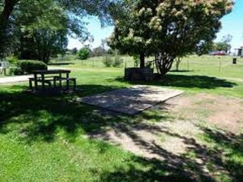 Summit Cabin - Sunshine Coast Tourism 2