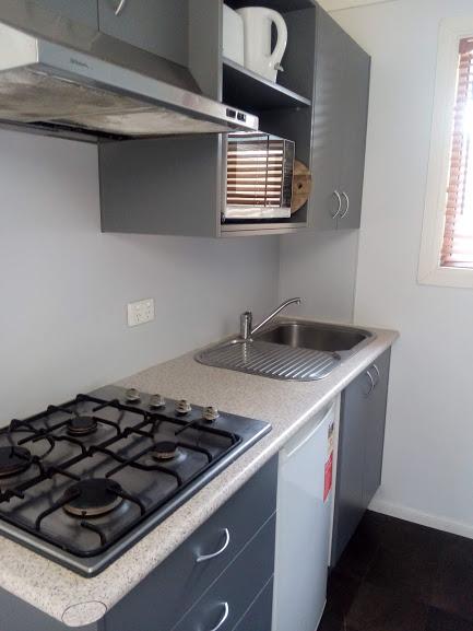 Summit Cabin - Sunshine Coast Tourism 3