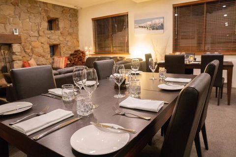Summit Ridge Alpine Lodge - Sunshine Coast Tourism 3