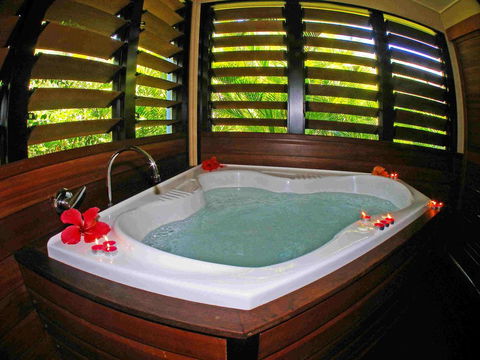 Sunbird Gardens - Holiday Sunshine Coast 0