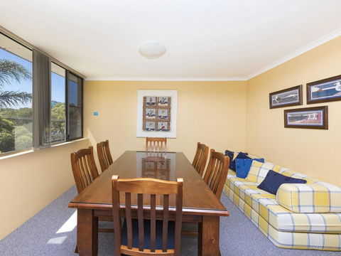 Sundek 18 - Sunshine Coast Tourism 2