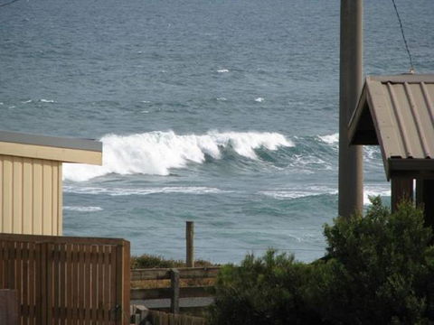 Sunderland Retreat Phillip Island - Holiday Sunshine Coast 3