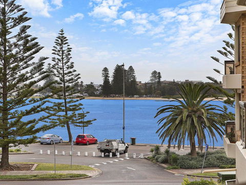 Sundowner Apartment 9 - Holiday Sunshine Coast 0