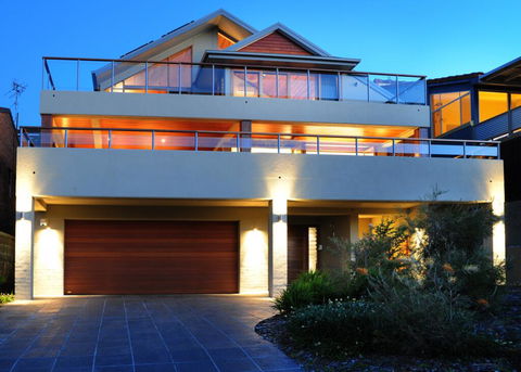 Sundecks - Sunshine Coast Tourism 0