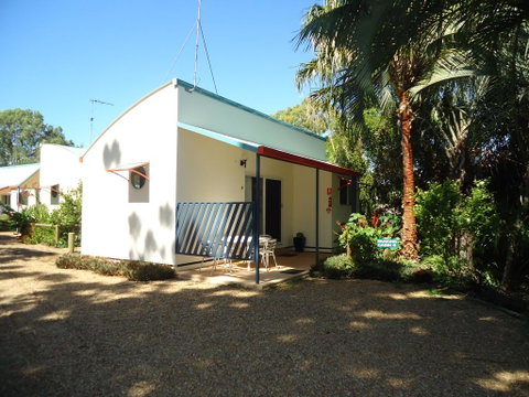 Sunlover Lodge - Sunshine Coast Tourism 2