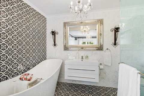 SUNNYDELL - Holiday Sunshine Coast 0