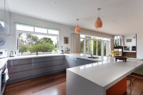 Sunseeker House - Holiday Sunshine Coast 3