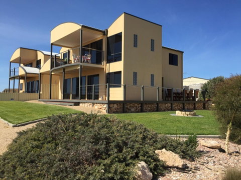 Sunset Cove Beach House - Sunshine Coast Tourism 0