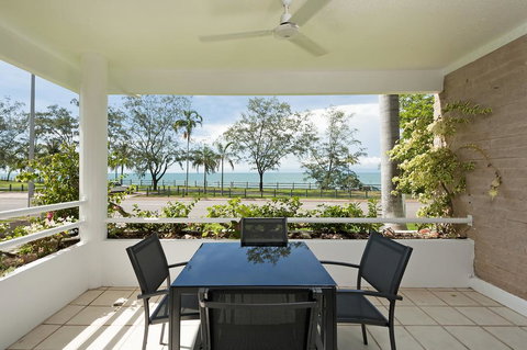 Sunset On Nightcliff - Sunshine Coast Tourism 3