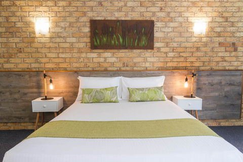 Sunshine Coast Motor Lodge - Sunshine Coast Tourism 3