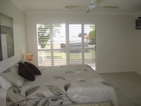 Superb Location - Hervey Bay - Sunshine Coast Tourism 3