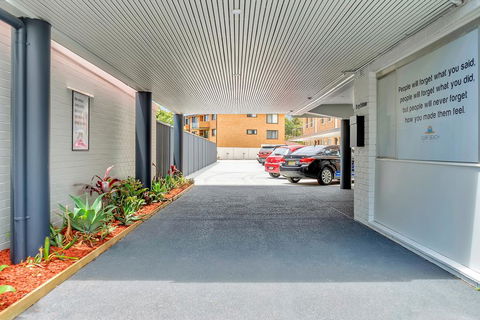 Surf Beach Motel Port - Holiday Sunshine Coast 1