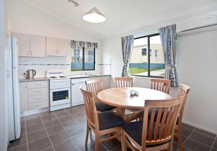 Surf Beach Narooma Holiday Park - Sunshine Coast Tourism 1