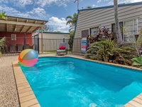 Surf Club House Pet Friendly Sunshine Coast Holiday House Marcoola