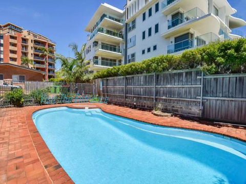 Surf Side Palms 12 - Sunshine Coast Tourism 2