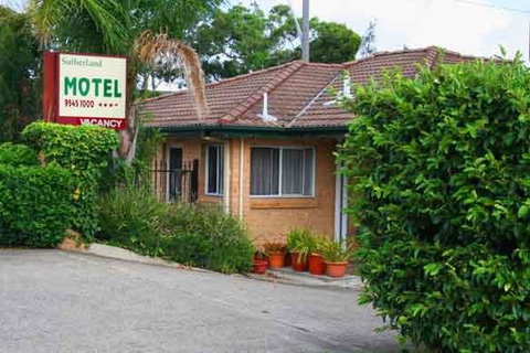 Sutherland Motel - Sunshine Coast Tourism 0