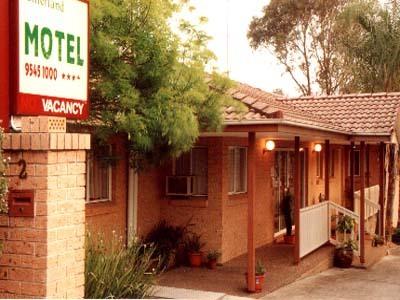 Sutherland Motel - Sunshine Coast Tourism 3