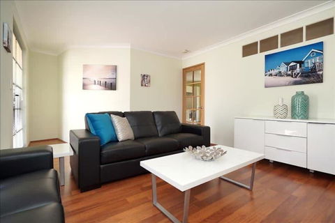Swan River Applecross Heathcote Park 1BR Villa - Sunshine Coast Tourism 0