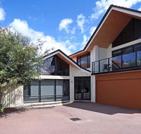Swanriver Applecross Shortstays - Holiday Sunshine Coast