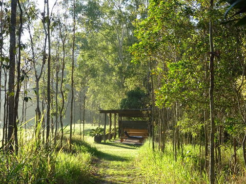 Sweetwater Lodge - Sunshine Coast Tourism 3