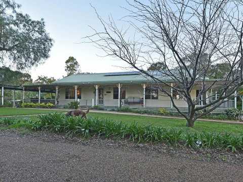 Tabitha Hill Estate - Sunshine Coast Tourism 2