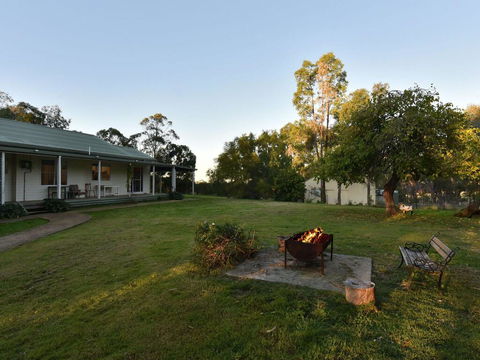 Tabitha Hill Homestead - Holiday Sunshine Coast 0