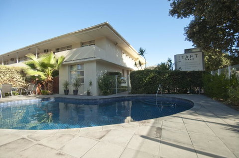 Taft Motor Inn - Sunshine Coast Tourism 0