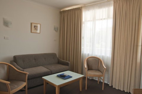 Taft Motor Inn - Sunshine Coast Tourism 2