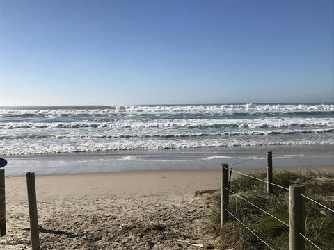 Tallow Beach Motel - Holiday Sunshine Coast 0