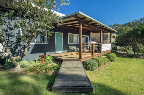 Tallowood Beachfront Cottage - Sunshine Coast Tourism 0