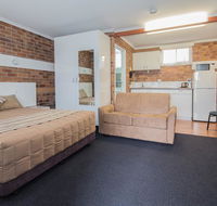 Tally Ho Motor Inn - Holiday Sunshine Coast
