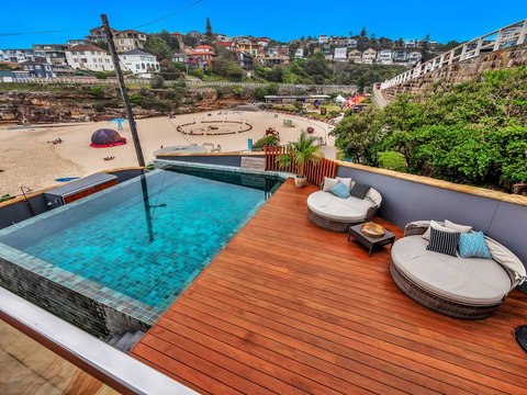 Tamarama Apartments - Holiday Sunshine Coast 3