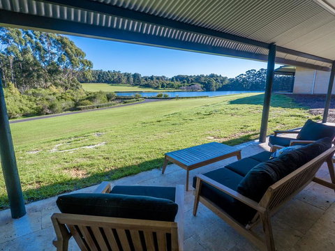 Tanah Marah - Holiday Sunshine Coast 0